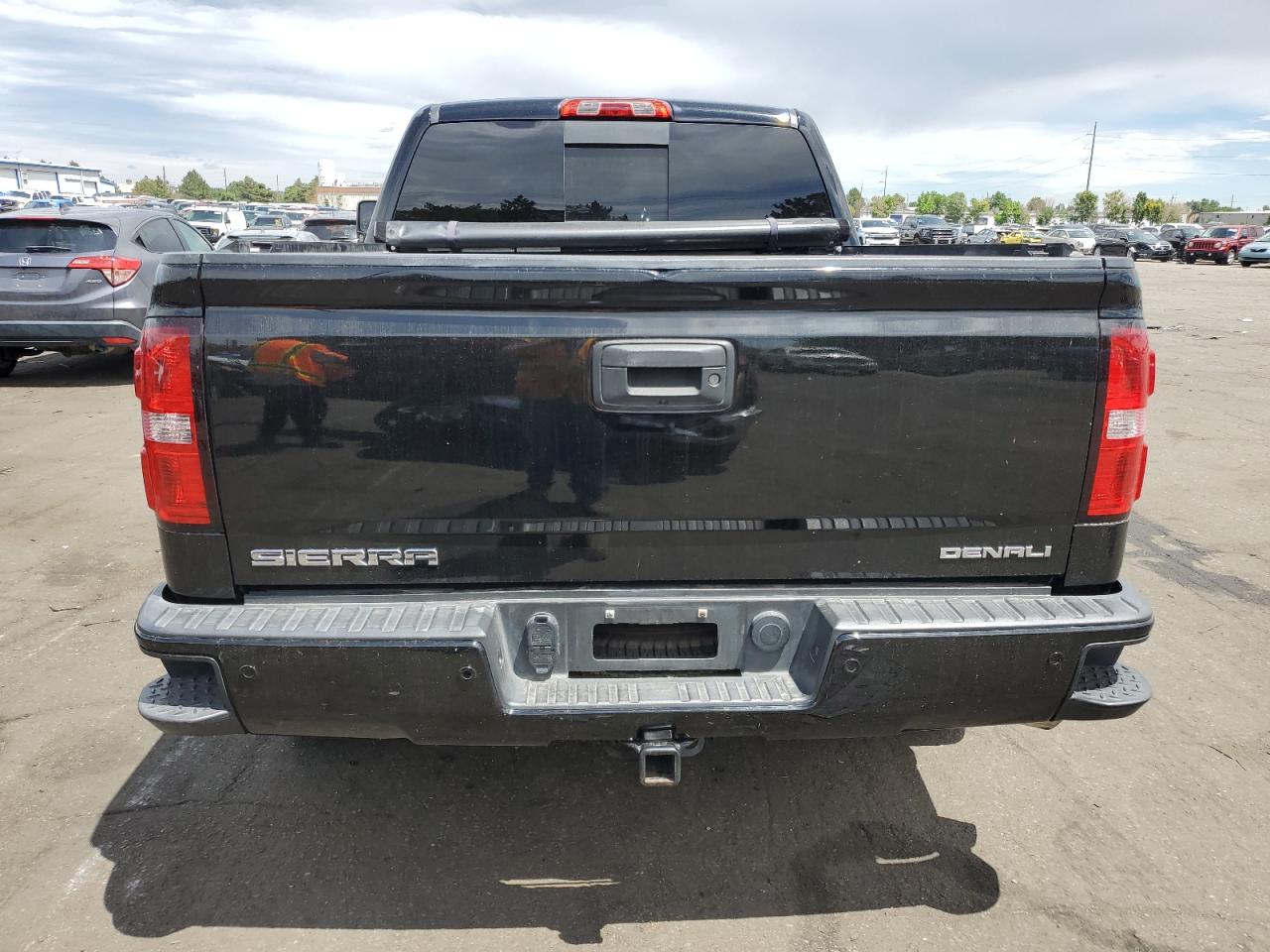 2015 GMC Sierra K1500 Denali vin: 3GTU2WEJ0FG391350