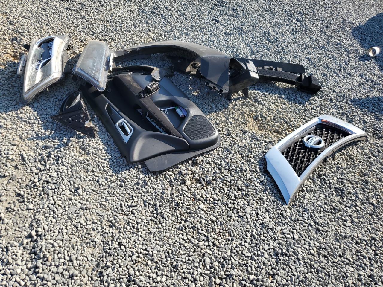 5N1AR2MN7FC718868 2015 Nissan Pathfinder S