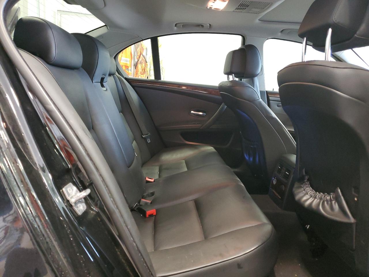 WBANV9C51AC139313 2010 BMW 535 Xi