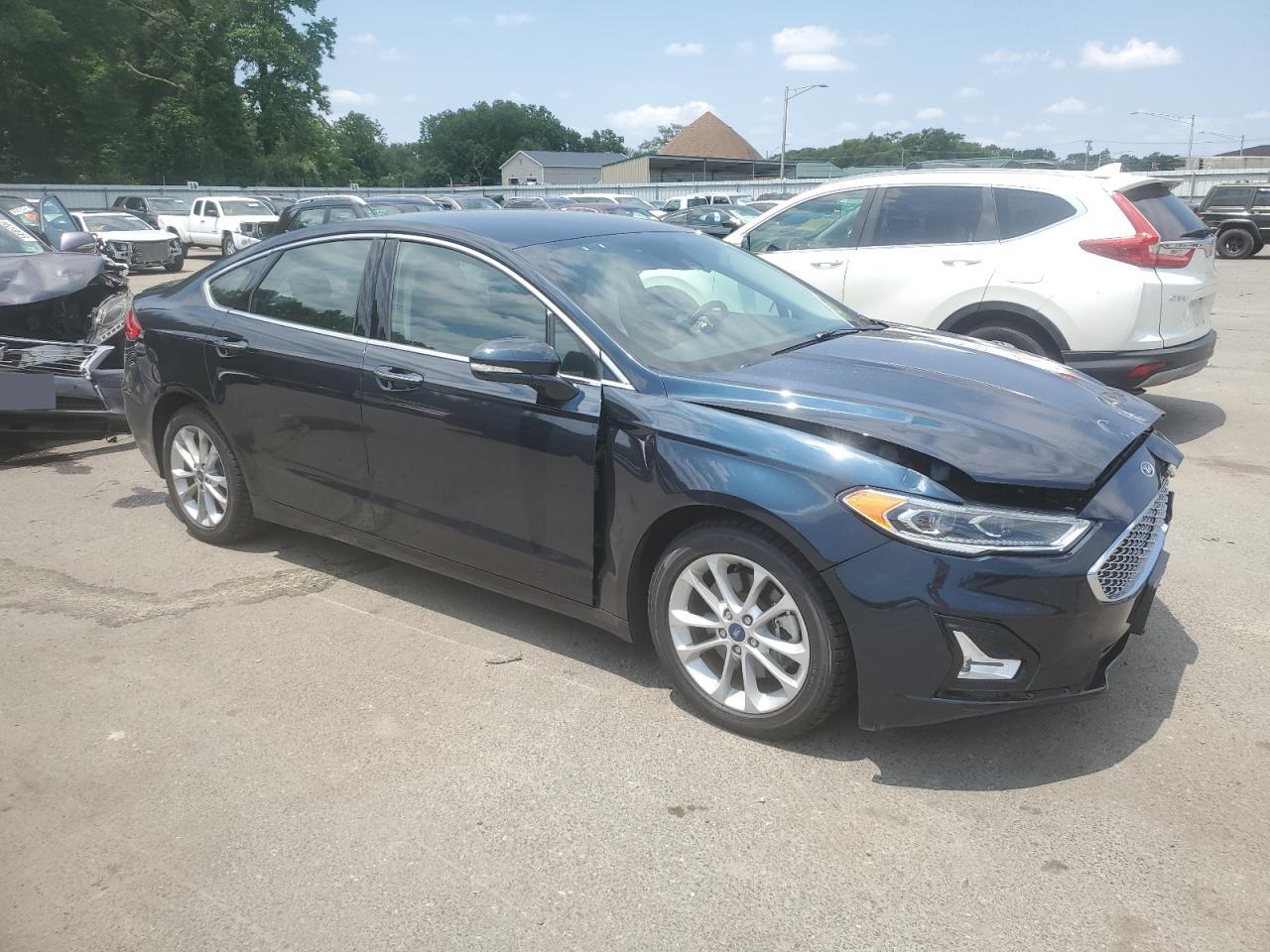 Lot #2926029960 2020 FORD FUSION TIT