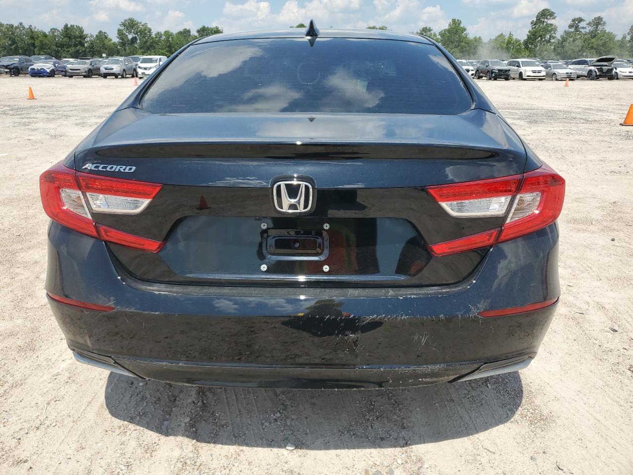 1HGCV1F19NA068210 2022 Honda Accord Lx