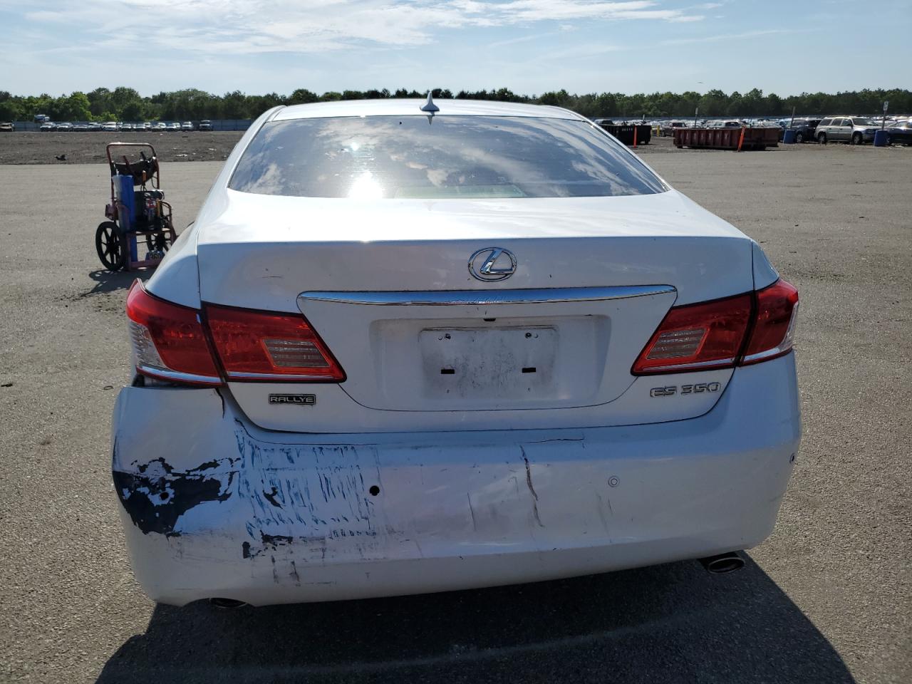 JTHBK1EG6B2456959 2011 Lexus Es 350