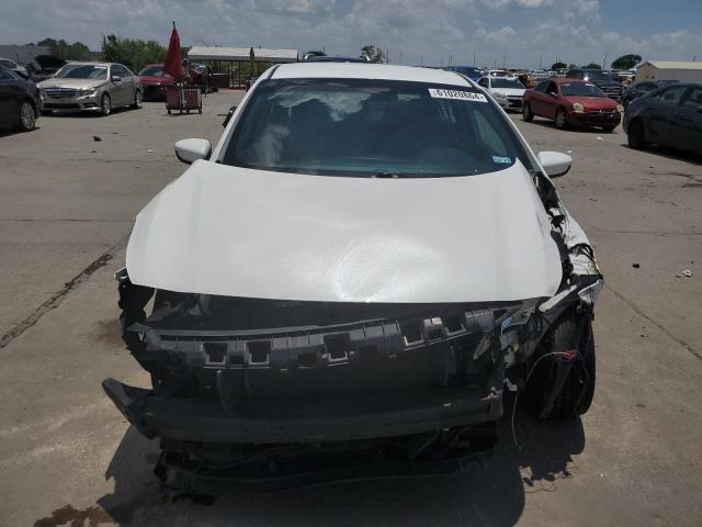 VIN 3KPFL4A73JE256209 2018 KIA Forte, LX no.5