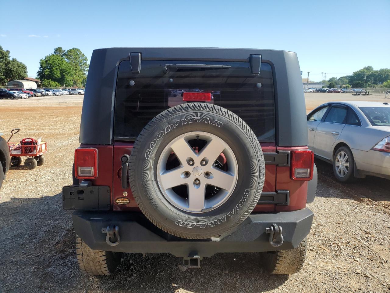 1J4BA3H15AL229854 2010 Jeep Wrangler Unlimited Sport