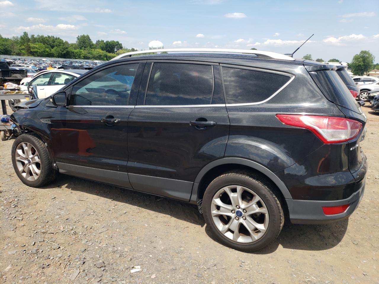 1FMCU9J95FUB35152 2015 Ford Escape Titanium