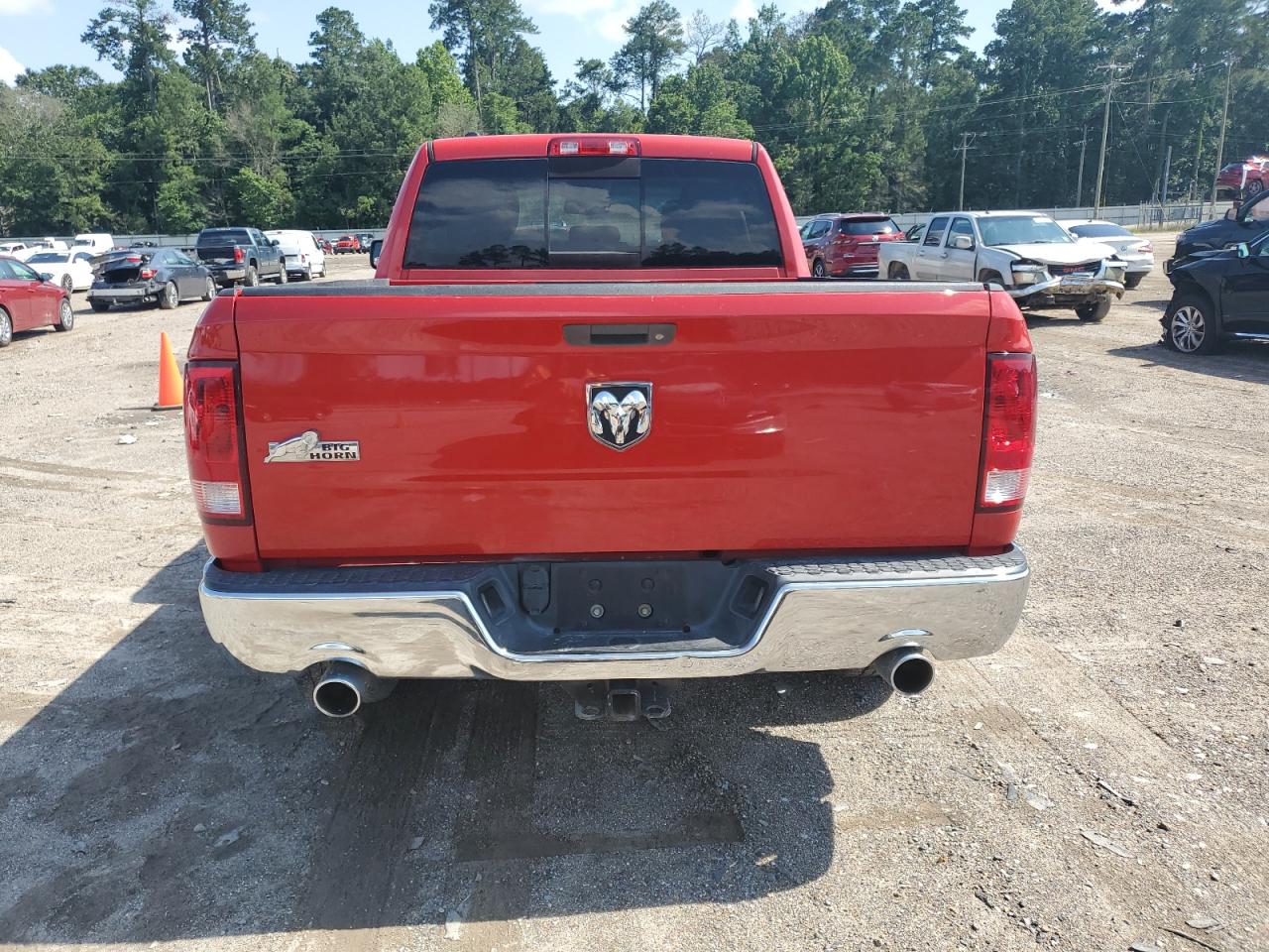 1C6RR6GT2FS638397 2015 Ram 1500 Slt