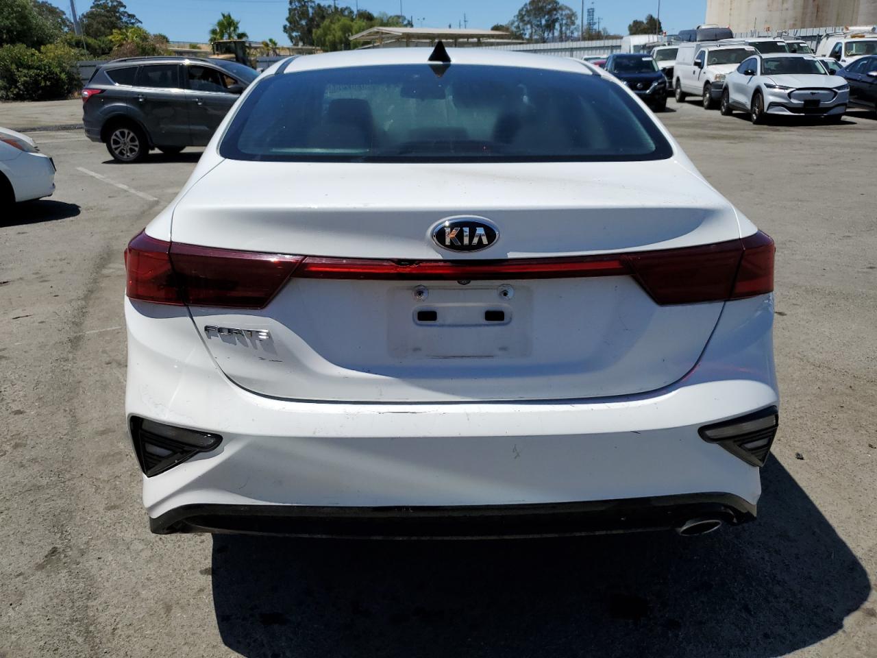 3KPF24AD3KE131592 2019 Kia Forte Fe