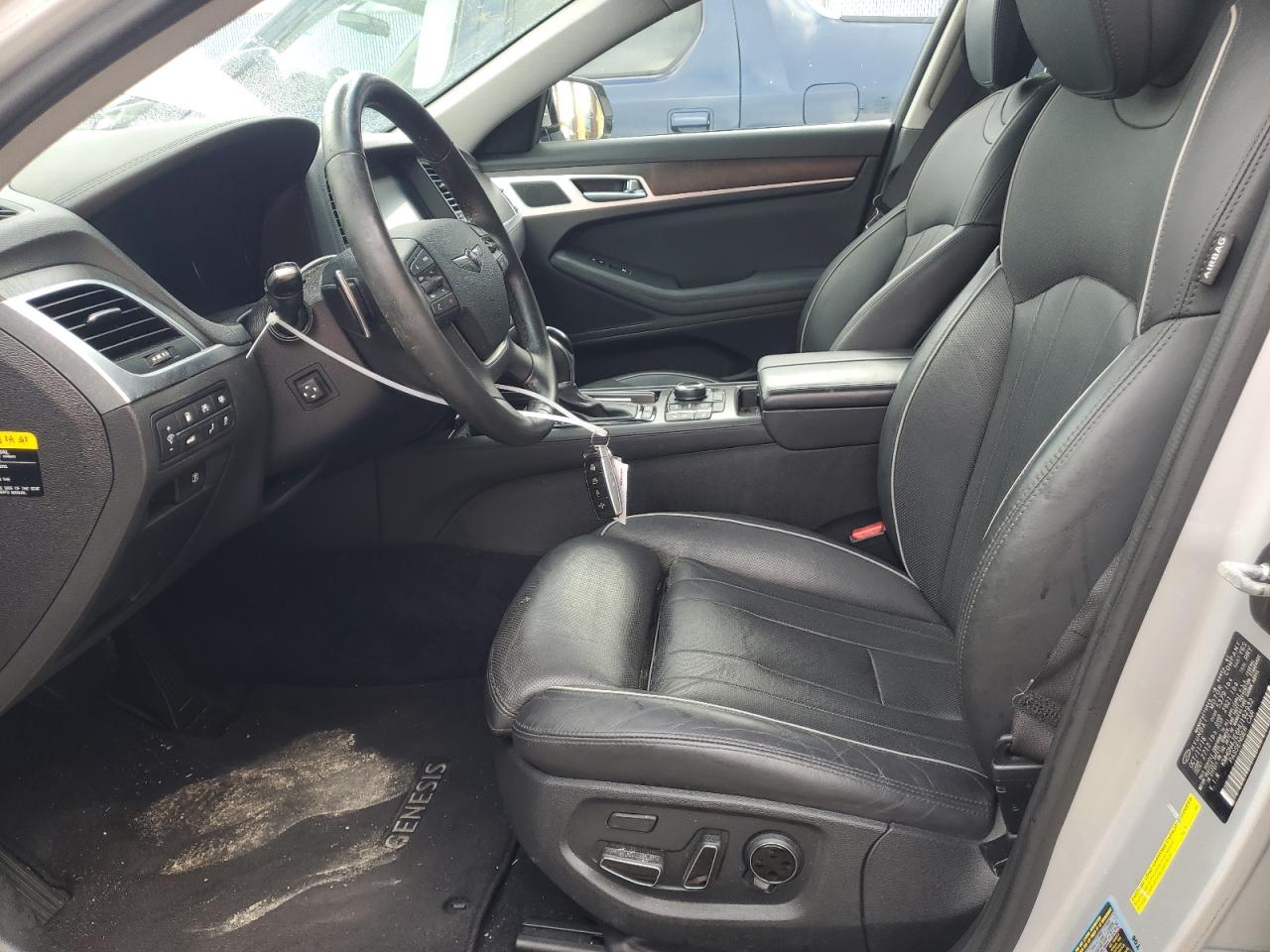 KMHGN4JE6HU192932 2017 Genesis G80 Base