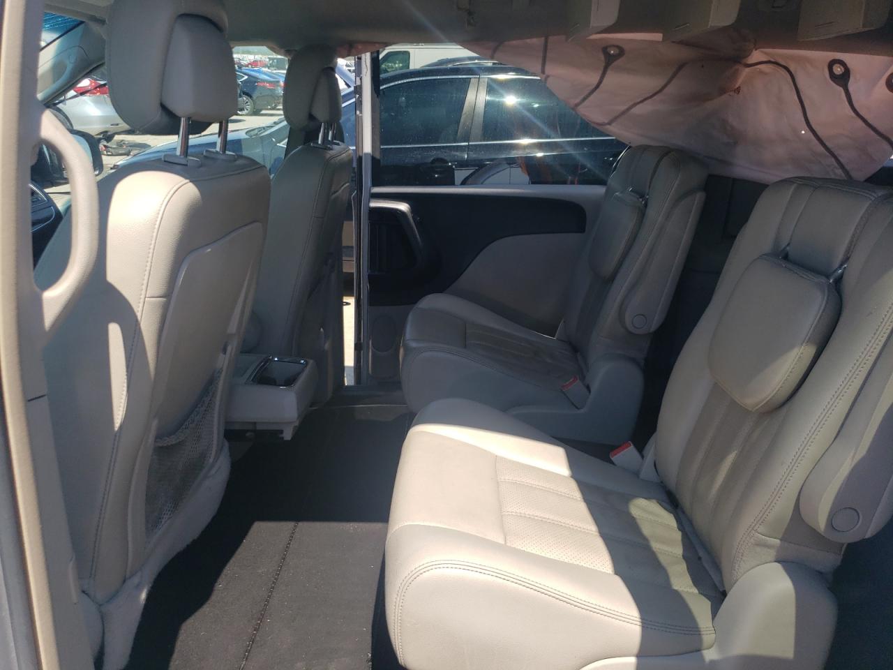 2C4RC1BG6CR361824 2012 Chrysler Town & Country Touring