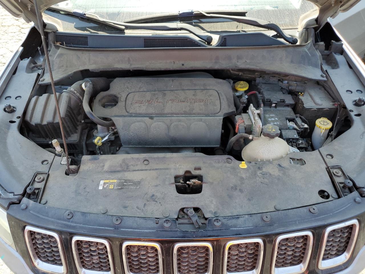 3C4NJDCB4HT665554 2017 Jeep Compass Limited