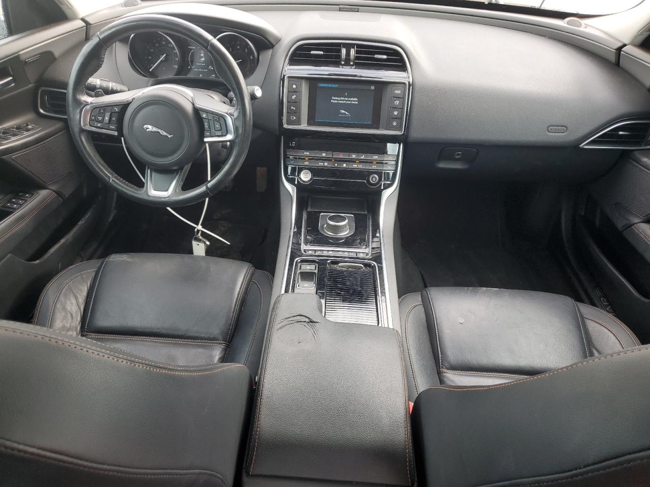 SAJAE4FX6JCP37450 2018 Jaguar Xe Prestige