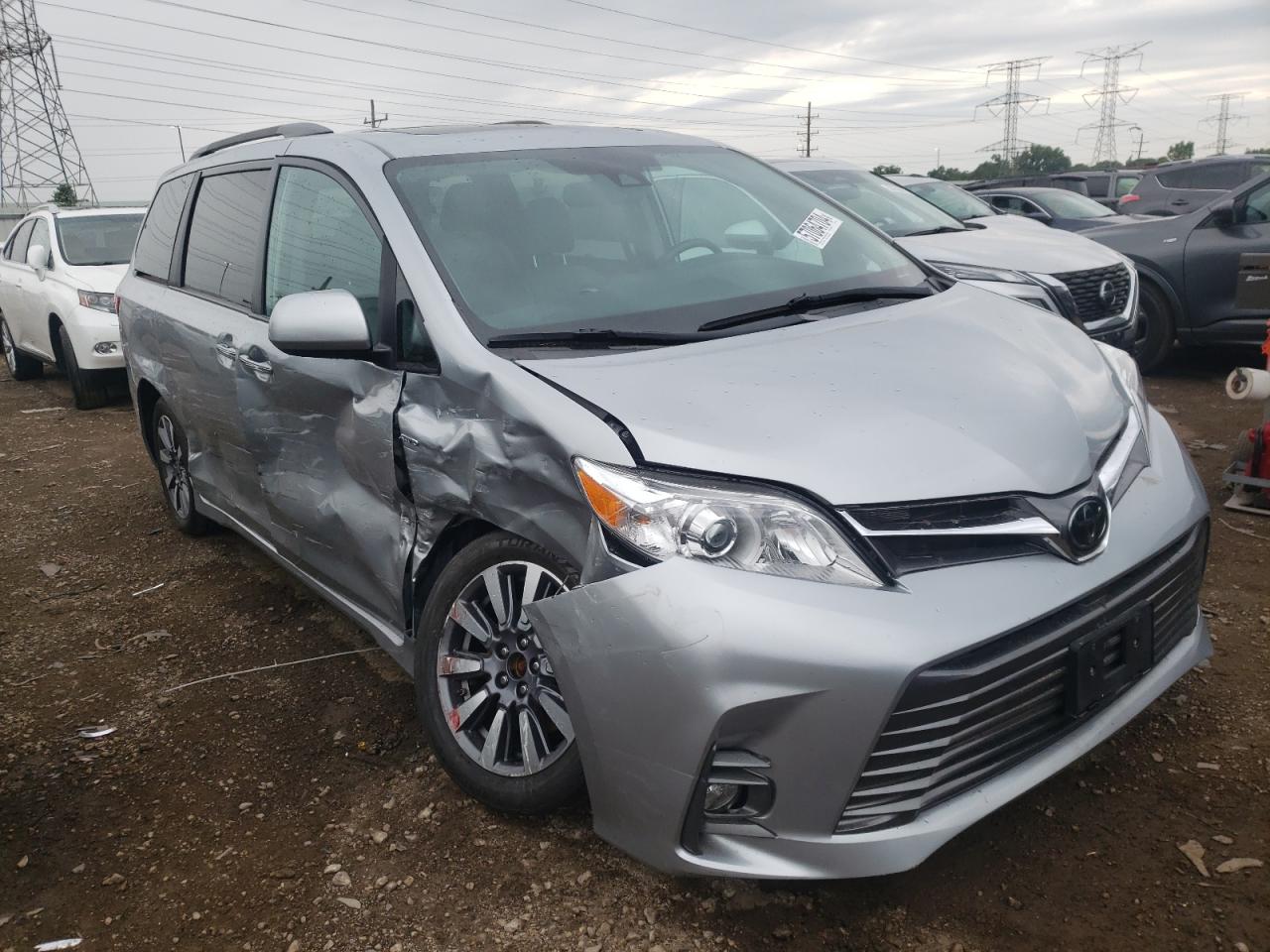 5TDDZ3DC3LS242800 2020 Toyota Sienna Xle