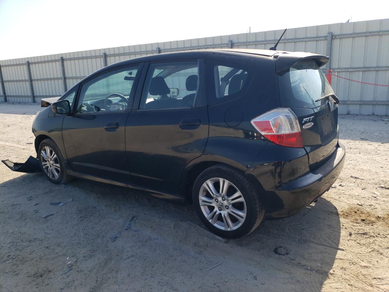 JHMGE8H51BS008869 2011 Honda Fit Sport