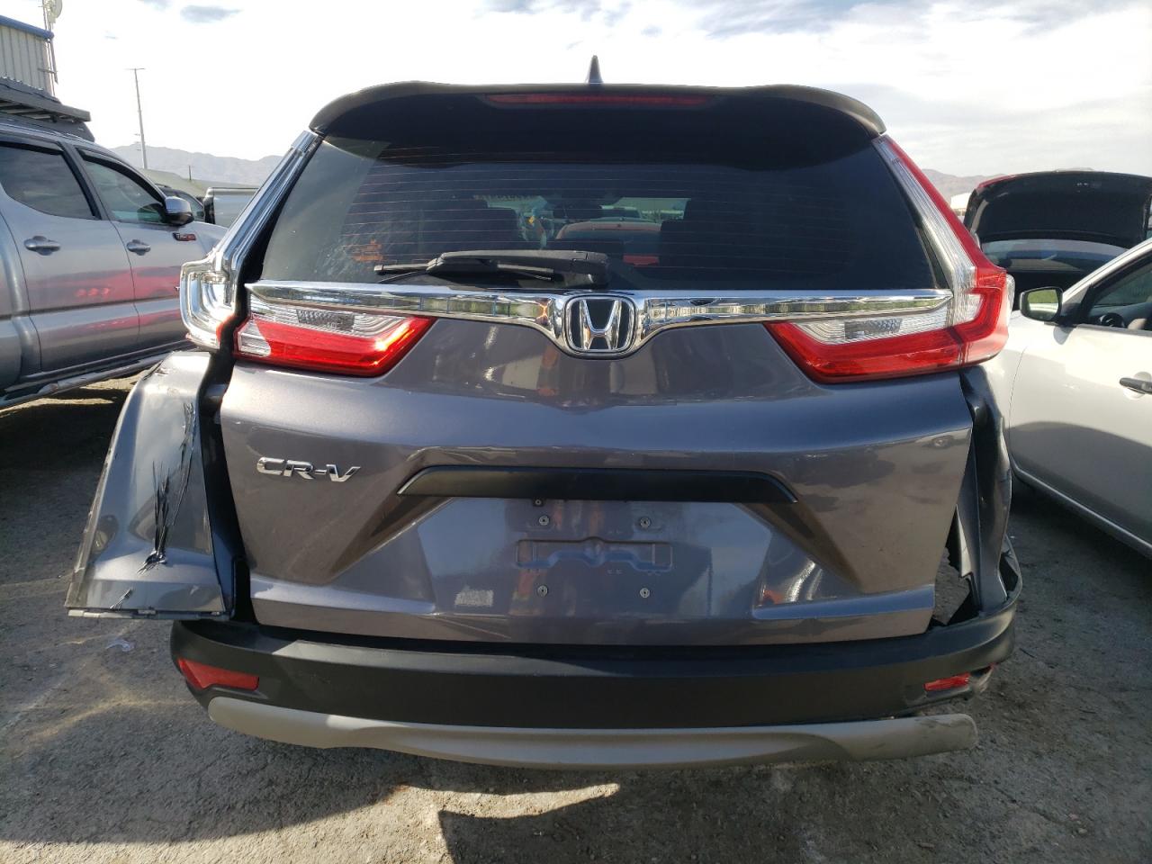 2017 Honda Cr-V Lx vin: 7FARW5H38HE008284