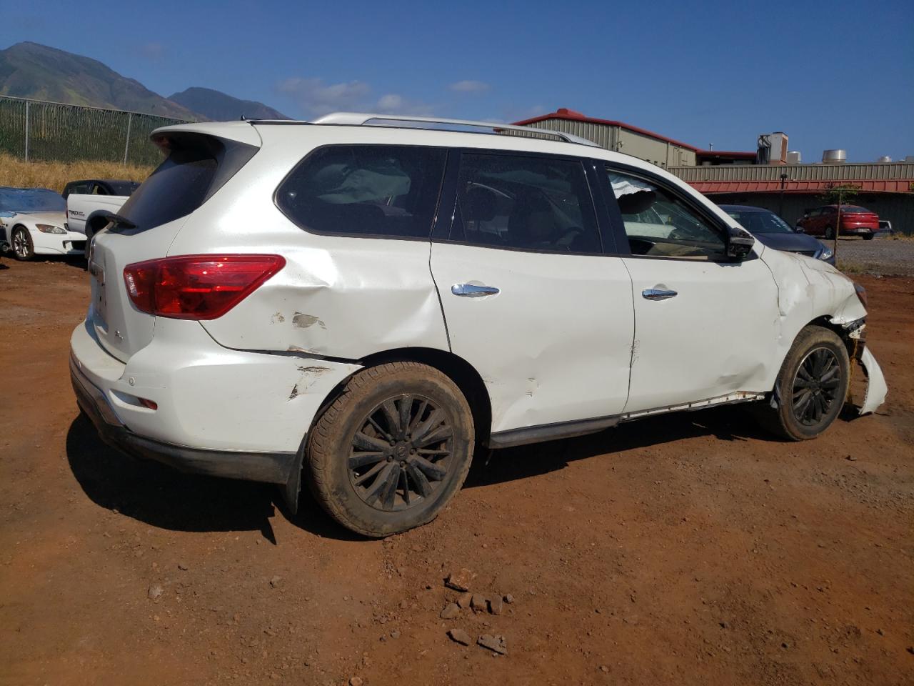 Lot #2734394944 2018 NISSAN PATHFINDER