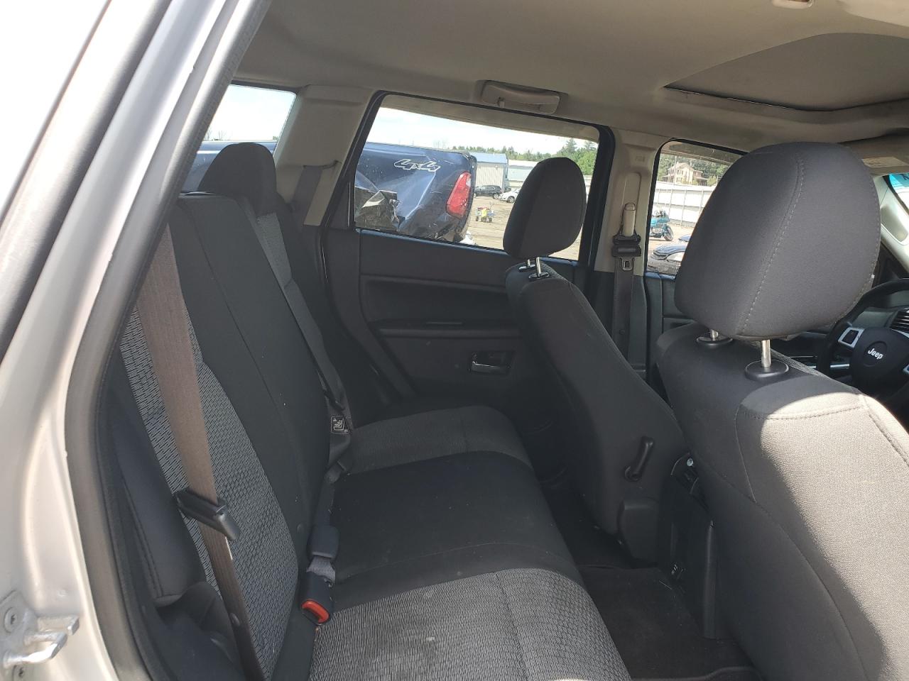 1J8GR48K19C554217 2009 Jeep Grand Cherokee Laredo