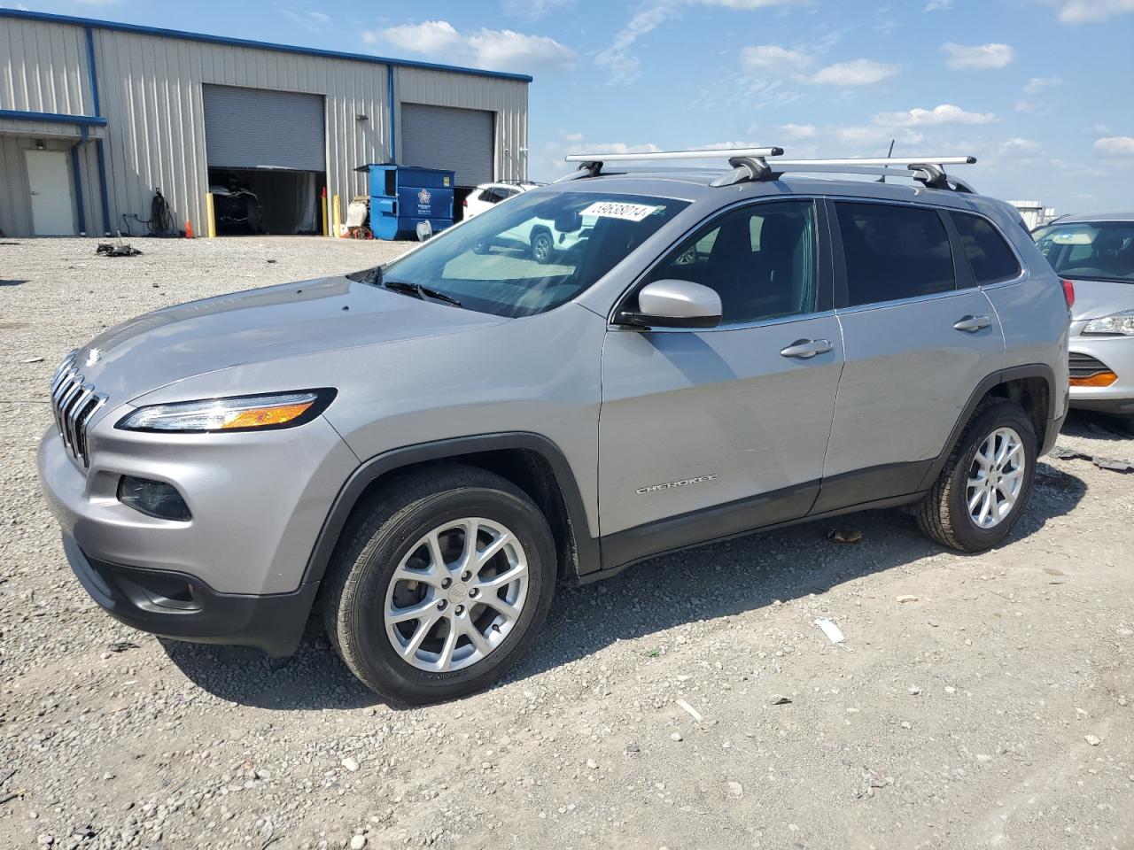 2017 Jeep Cherokee Latitude vin: 1C4PJMCS2HW618591