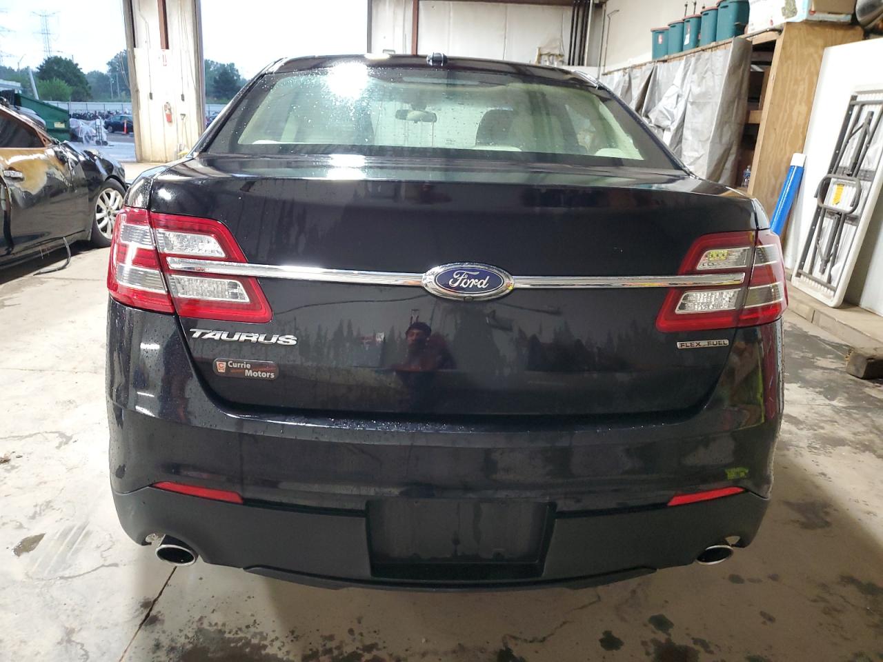 1FAHP2D85KG106762 2019 Ford Taurus Se