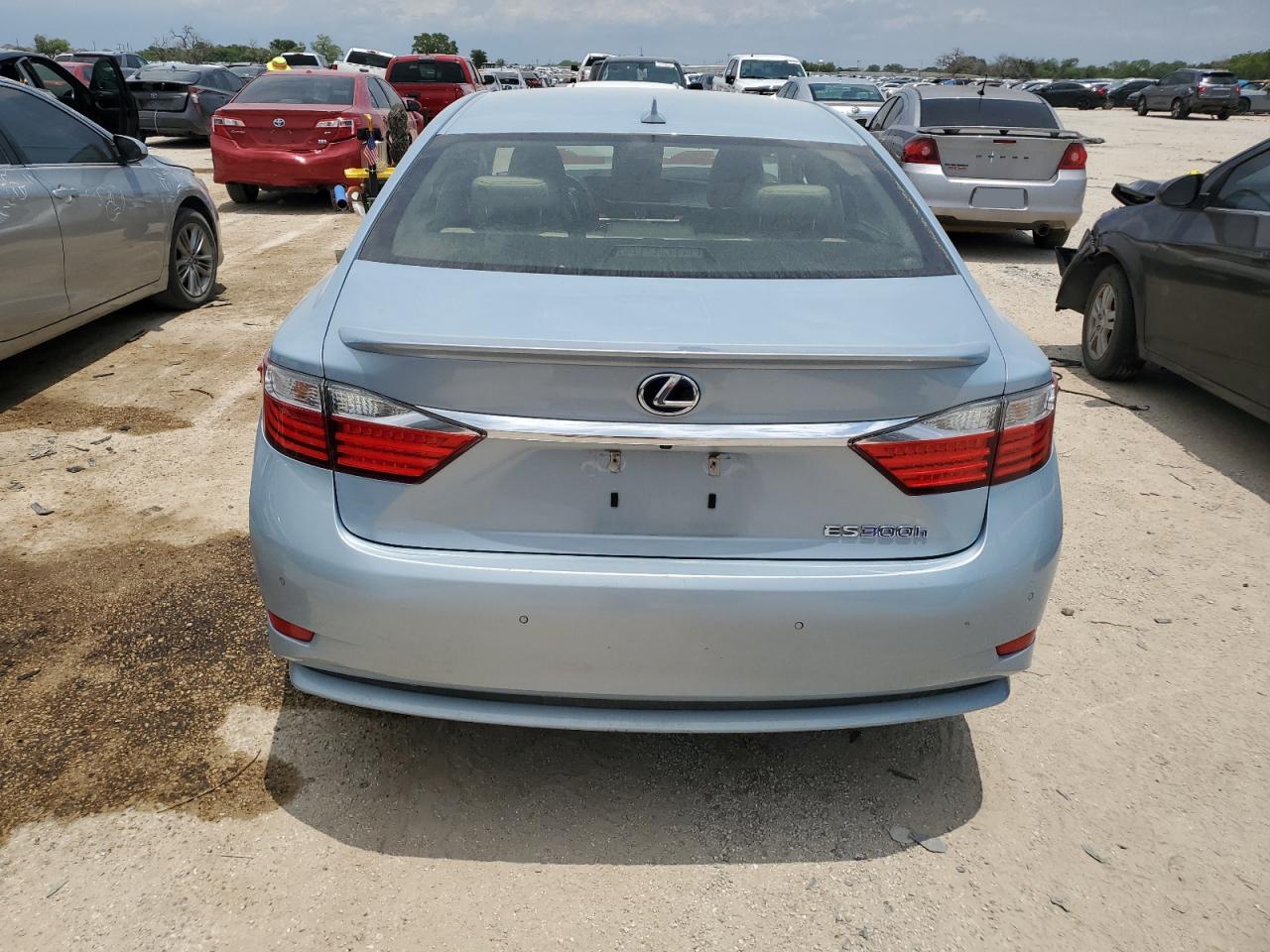 JTHBW1GG9E2045433 2014 Lexus Es 300H