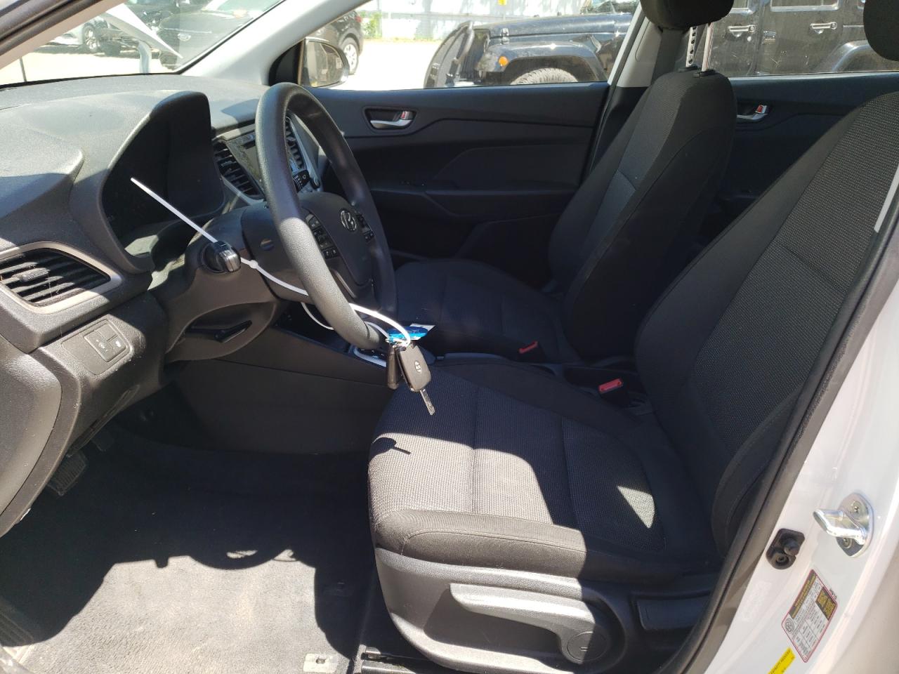 3KPC24A38KE061663 2019 Hyundai Accent Se