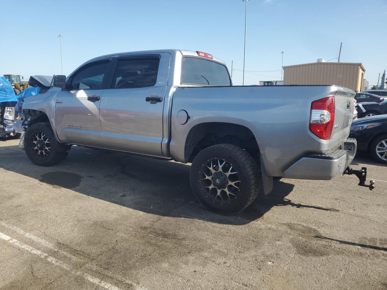 5TFDW5F19HX632754 2017 Toyota Tundra Crewmax Sr5