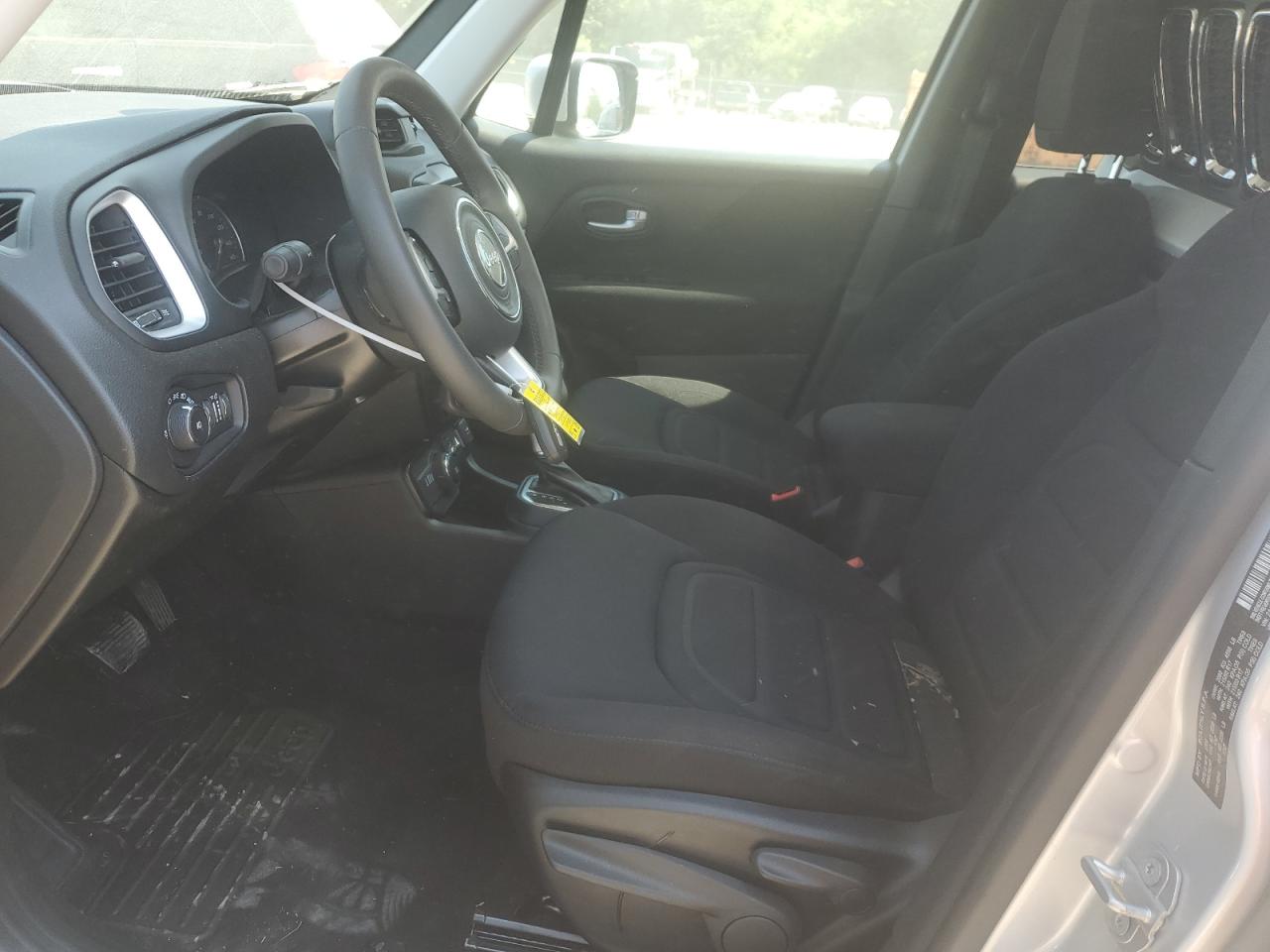 ZACNJBBB9LPL85681 2020 Jeep Renegade Latitude