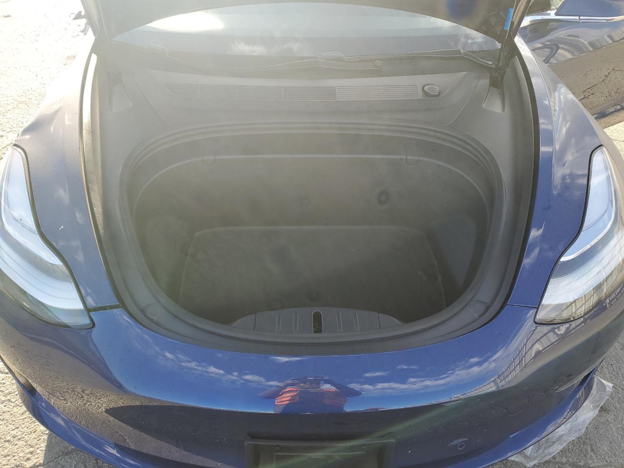 2018 Tesla Model 3 vin: 5YJ3E1EB7JF105278