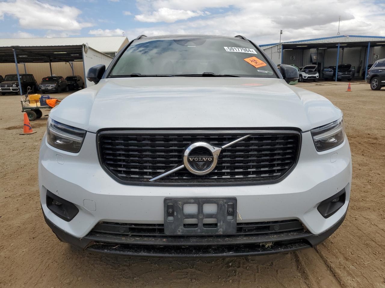 YV4162UM9L2343925 2020 Volvo Xc40 T5 R-Design