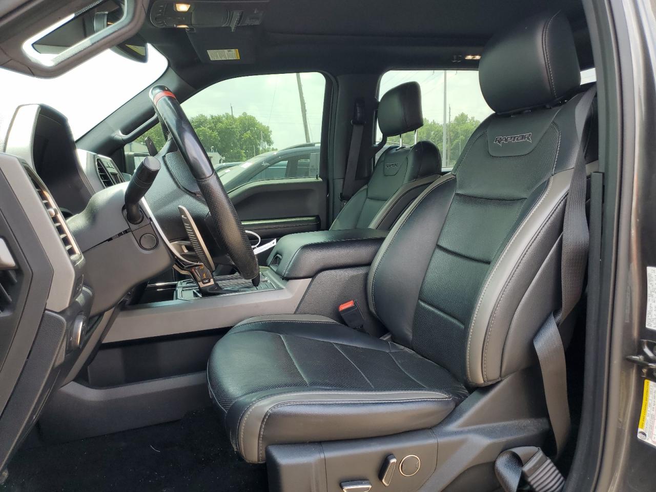 1FTFW1RG8JFA13558 2018 Ford F150 Raptor