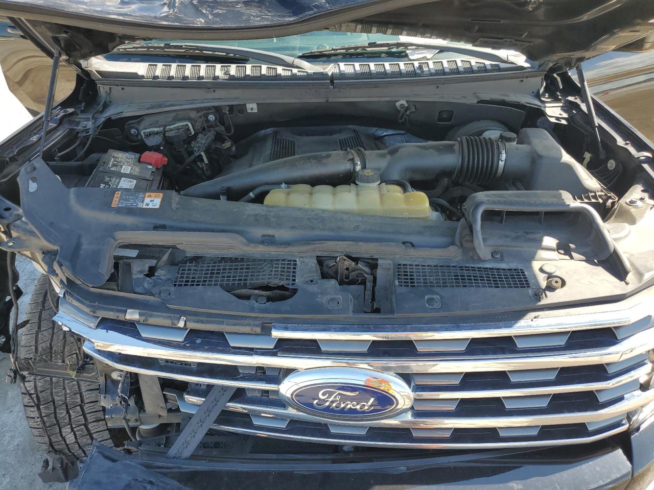 1FMJK1HT2KEA35501 2019 Ford Expedition Max Xlt