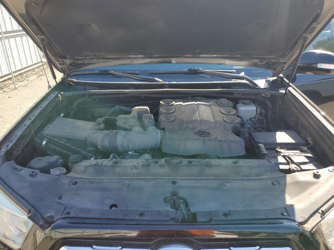 JTEZU5JR7D5047651 2013 Toyota 4Runner Sr5