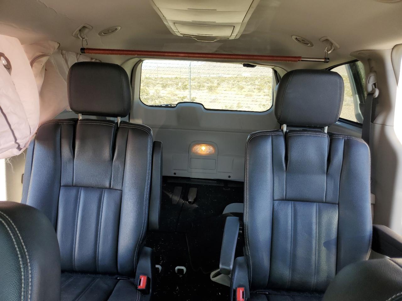 2C4RC1BG9GR187852 2016 Chrysler Town & Country Touring