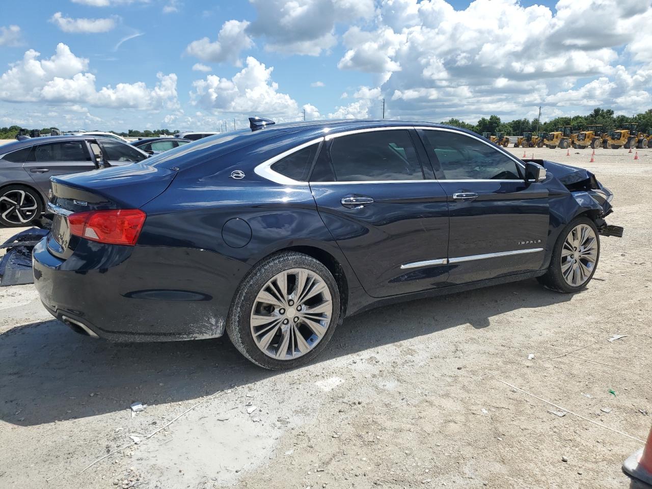 2G1125S31J9104483 2018 Chevrolet Impala Premier