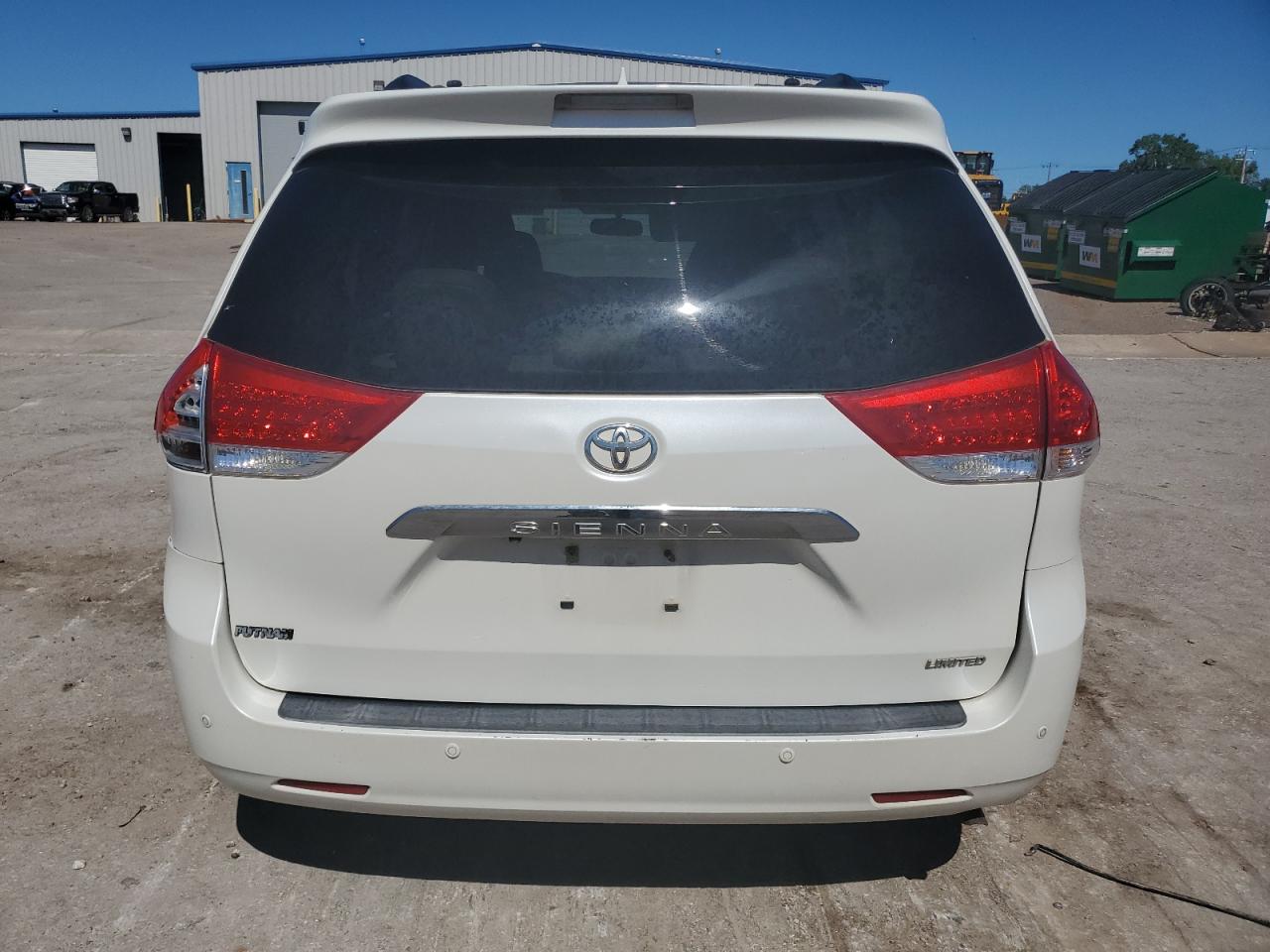 5TDYK3DCXCS186327 2012 Toyota Sienna Xle