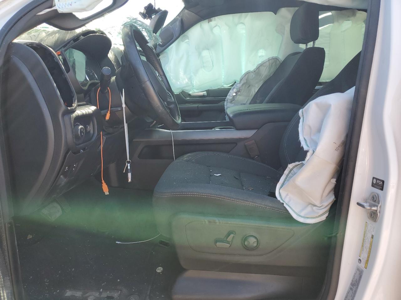 1C6RREBT4NN125604 2022 Ram 1500 Big Horn/Lone Star