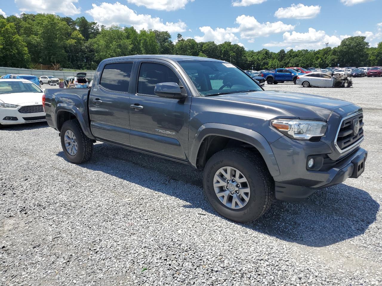 3TMAZ5CN6JM066033 2018 Toyota Tacoma Double Cab