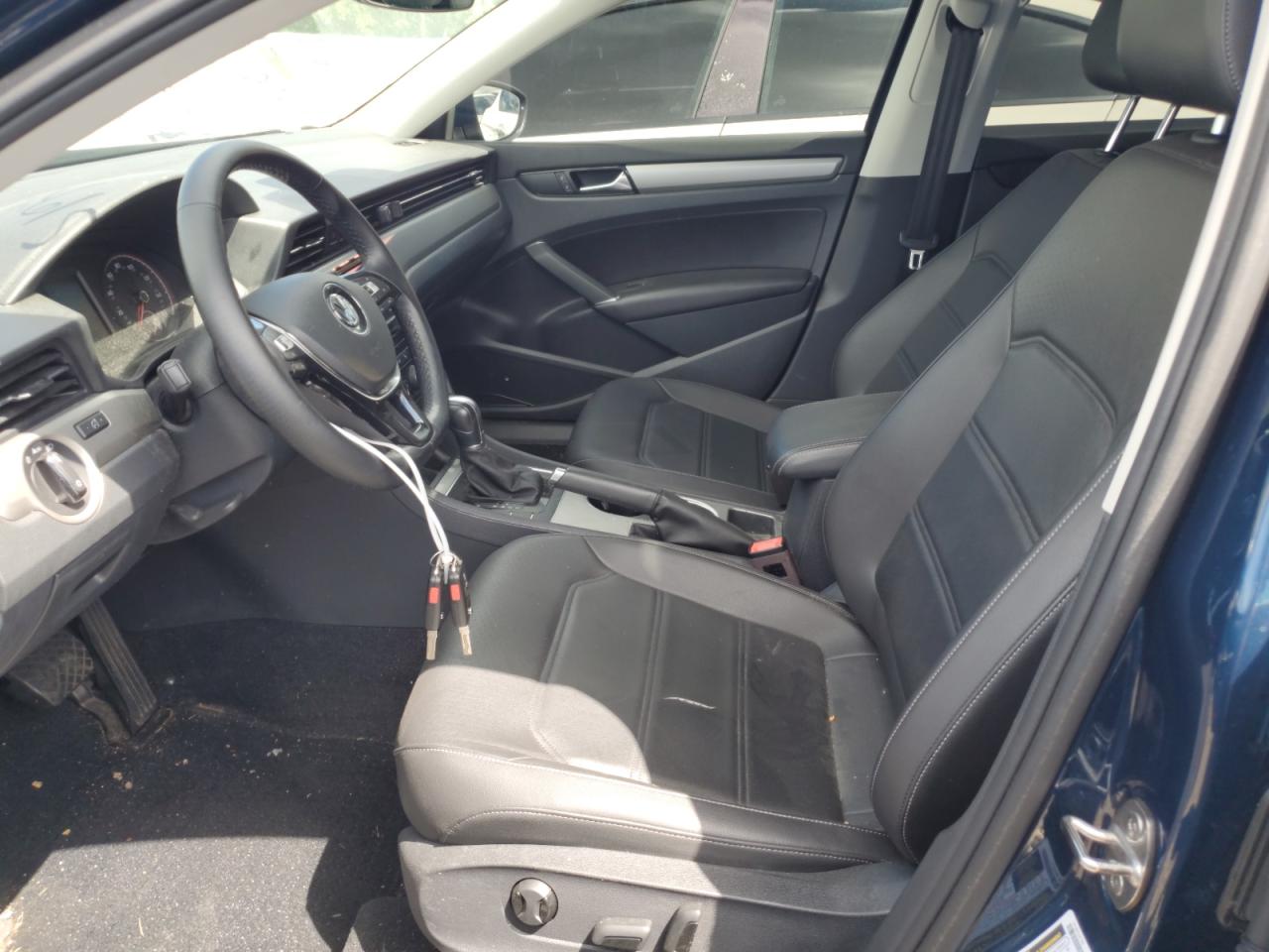 1VWWA7A36LC012615 2020 Volkswagen Passat Se