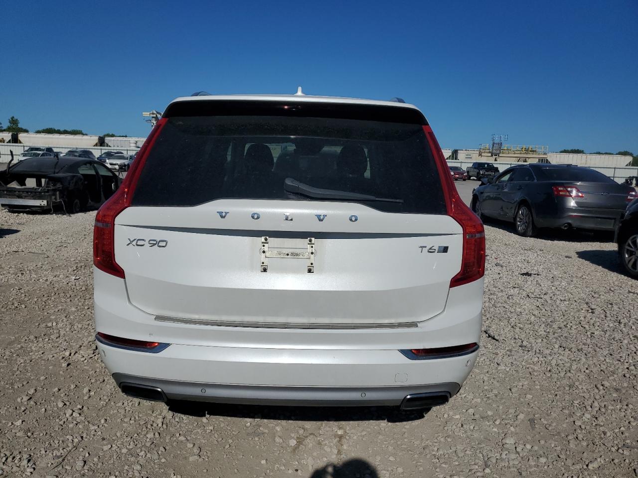 2018 Volvo Xc90 T6 vin: YV4A22PL2J1200543