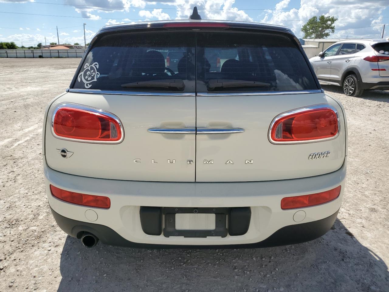WMWLN5C5XH2E32923 2017 Mini Cooper Clubman