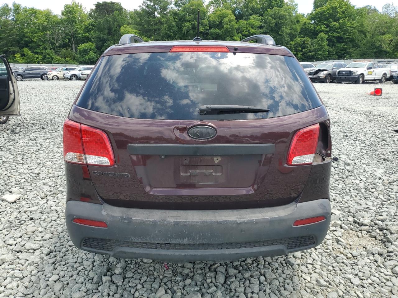 5XYKT3A62DG330291 2013 Kia Sorento Lx