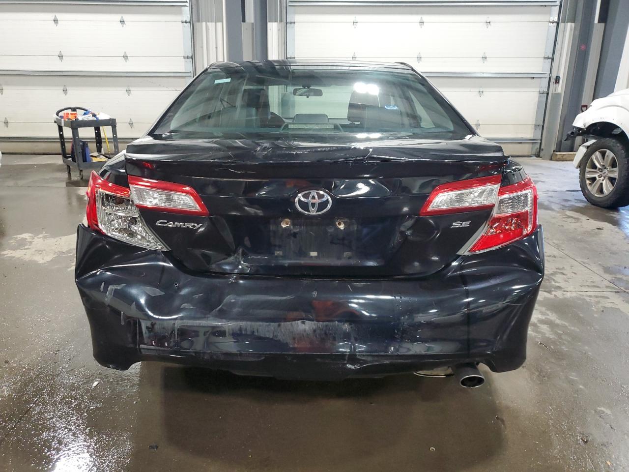 4T1BF1FK1CU136698 2012 Toyota Camry Base