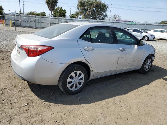 2018 Toyota Corolla L VIN: 5YFBURHE0JP754749 Lot: 57777694