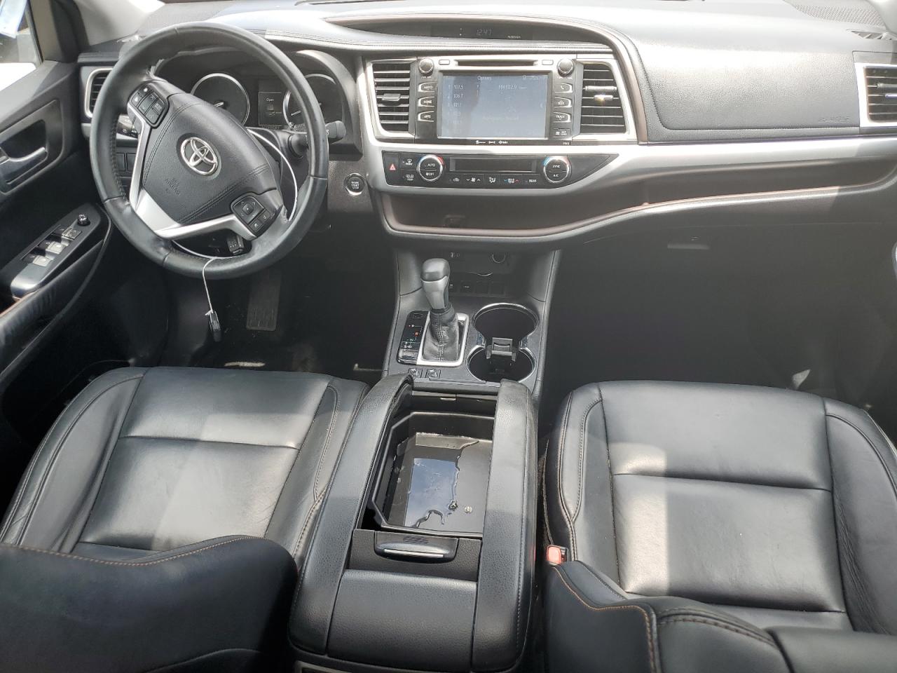 5TDKKRFH1GS156608 2016 Toyota Highlander Xle