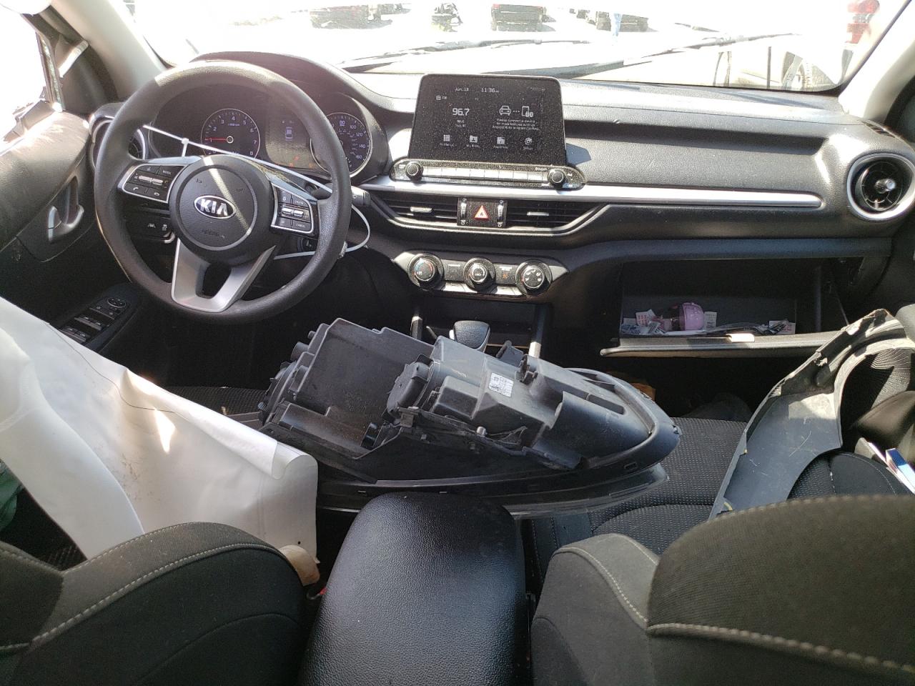 2020 Kia Forte Fe vin: 3KPF24AD4LE212604