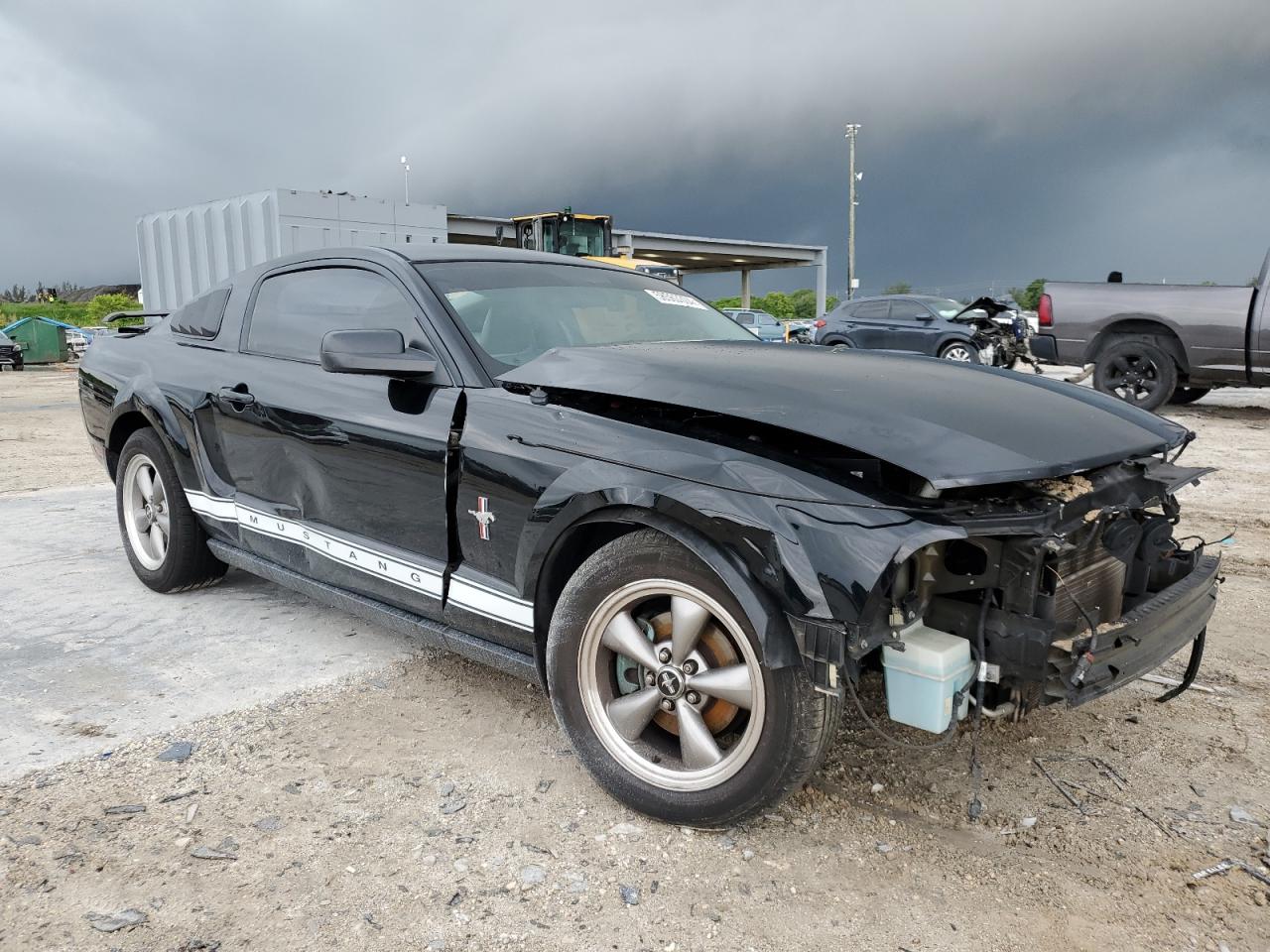 1ZVHT80N765264510 2006 Ford Mustang