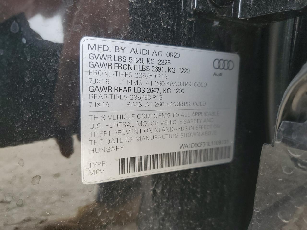 WA1DECF31L1109131 2020 Audi Q3 Premium S Line