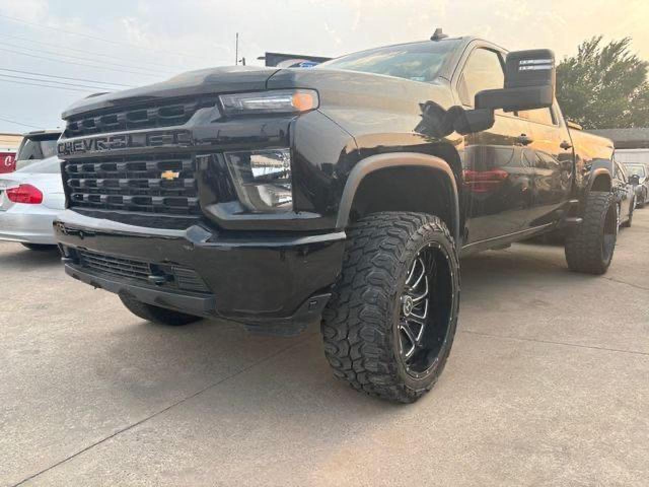 2GC4YMEY6N1211330 2022 Chevrolet Silverado K2500 Custom