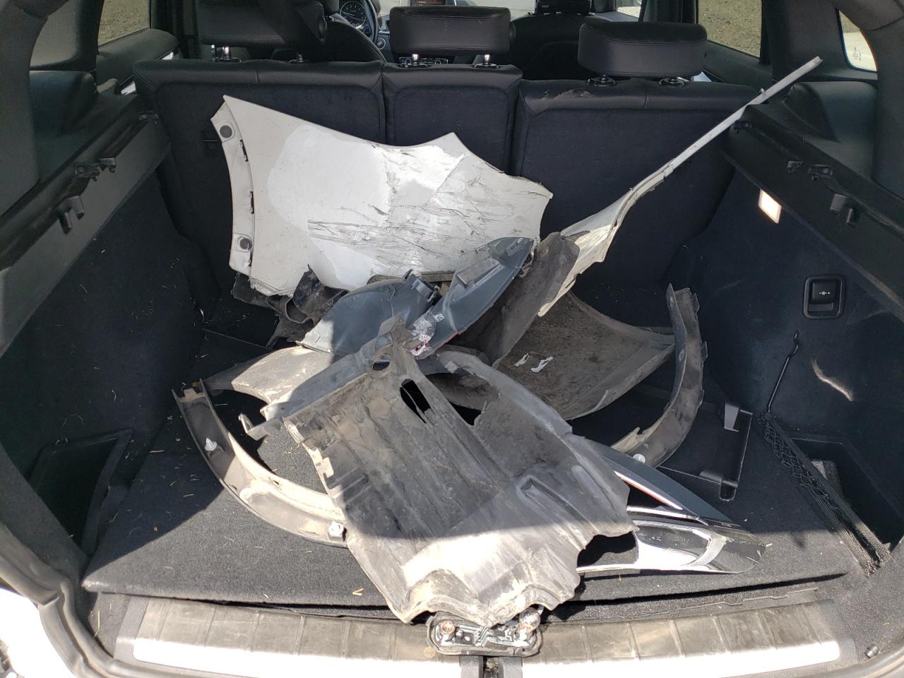 WBXHT3C30J5L26633 2018 BMW X1 xDrive28I