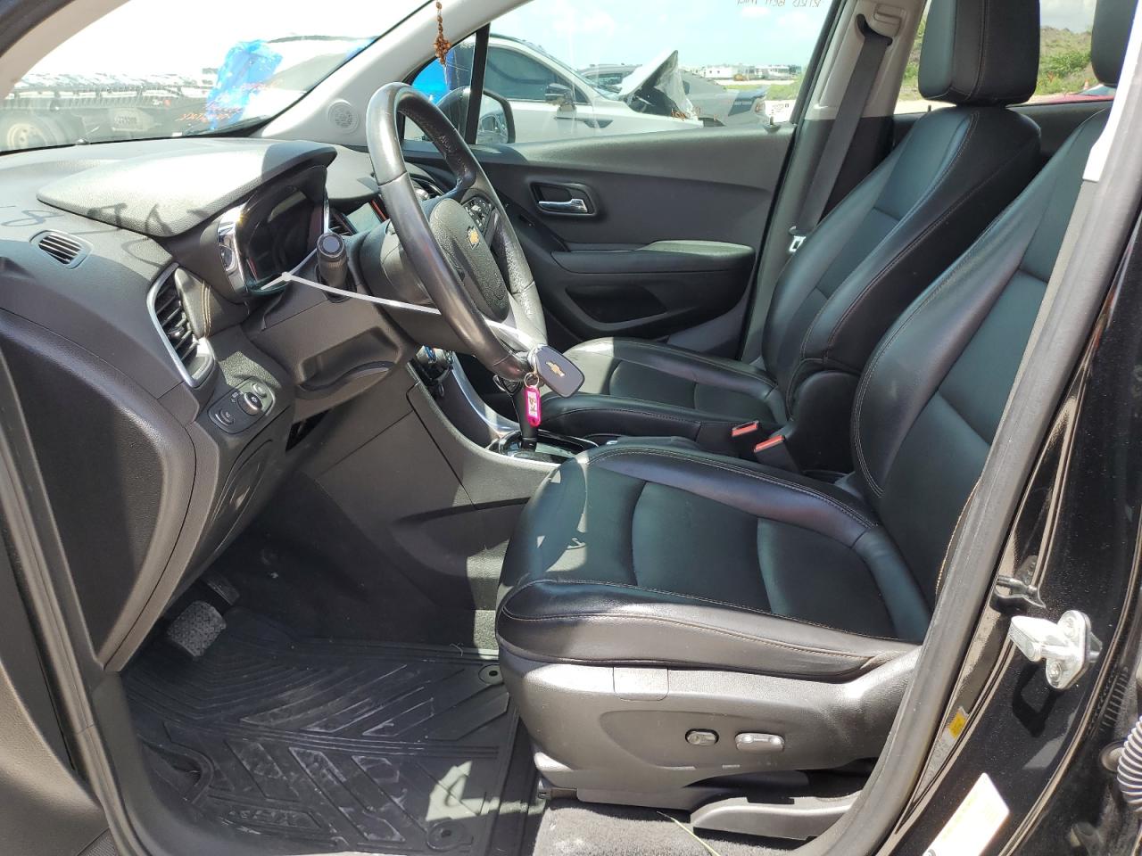 3GNCJMSB4KL256820 2019 Chevrolet Trax Premier