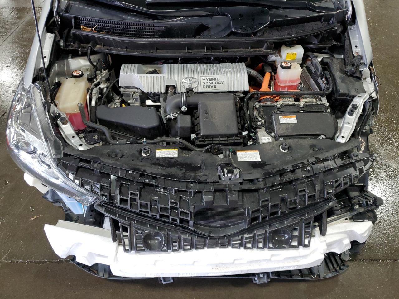 JTDZN3EU3HJ073200 2017 Toyota Prius V